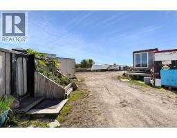 8865 Howard Avenue, Lasalle, ON N0R1L0 Photo 39