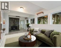 4553 Cordova Bay Rd, Saanich, BC V8X3V6 Photo 22