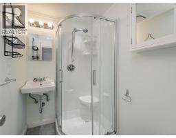 4553 Cordova Bay Rd, Saanich, BC V8X3V6 Photo 29