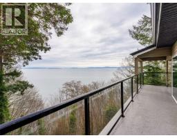 4553 Cordova Bay Rd, Saanich, BC V8X3V6 Photo 31
