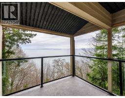 4553 Cordova Bay Rd, Saanich, BC V8X3V6 Photo 33