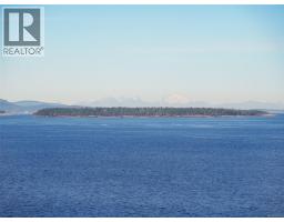 4553 Cordova Bay Rd, Saanich, BC V8X3V6 Photo 39