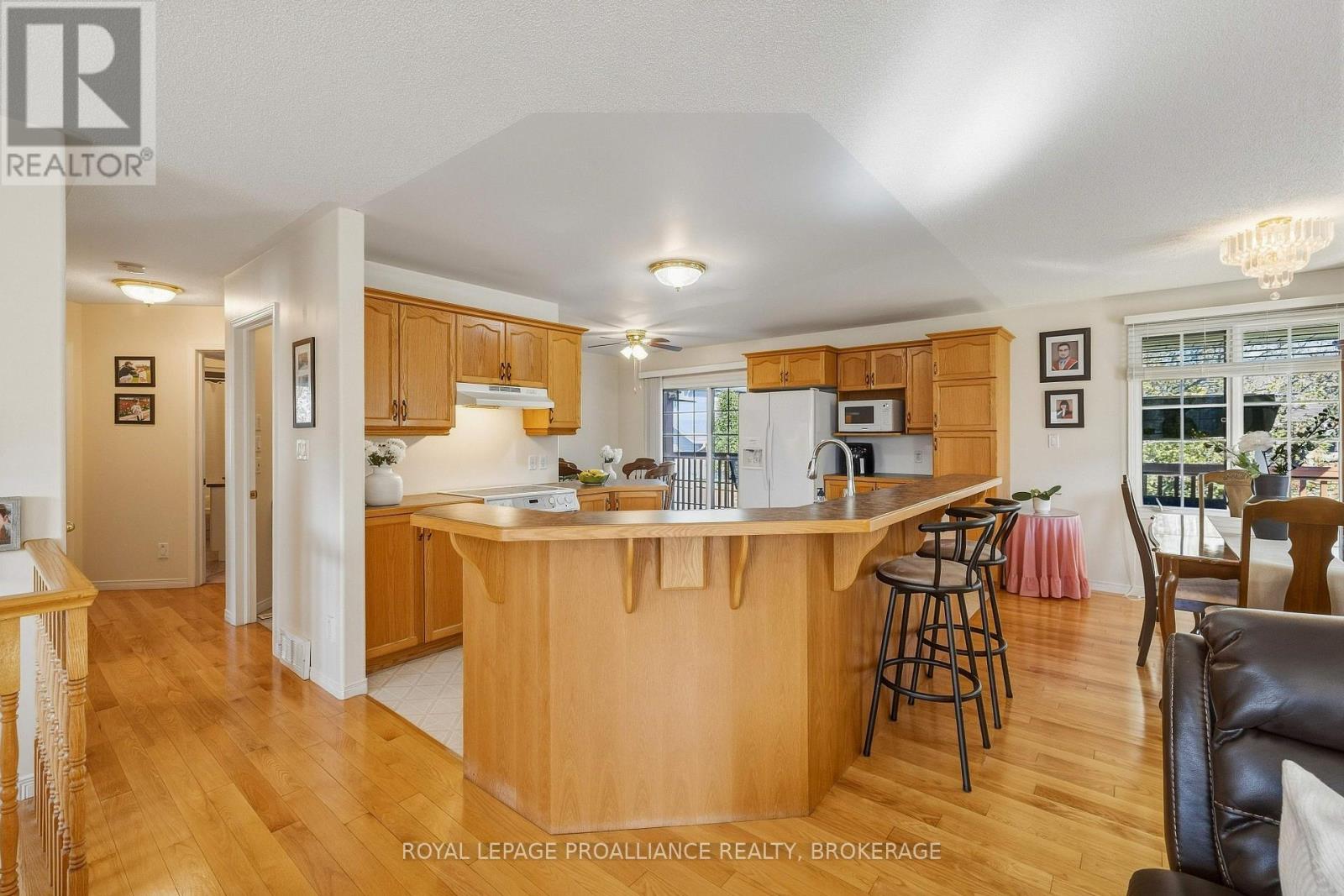 662 MILLBROOK CRESCENT - Image 16