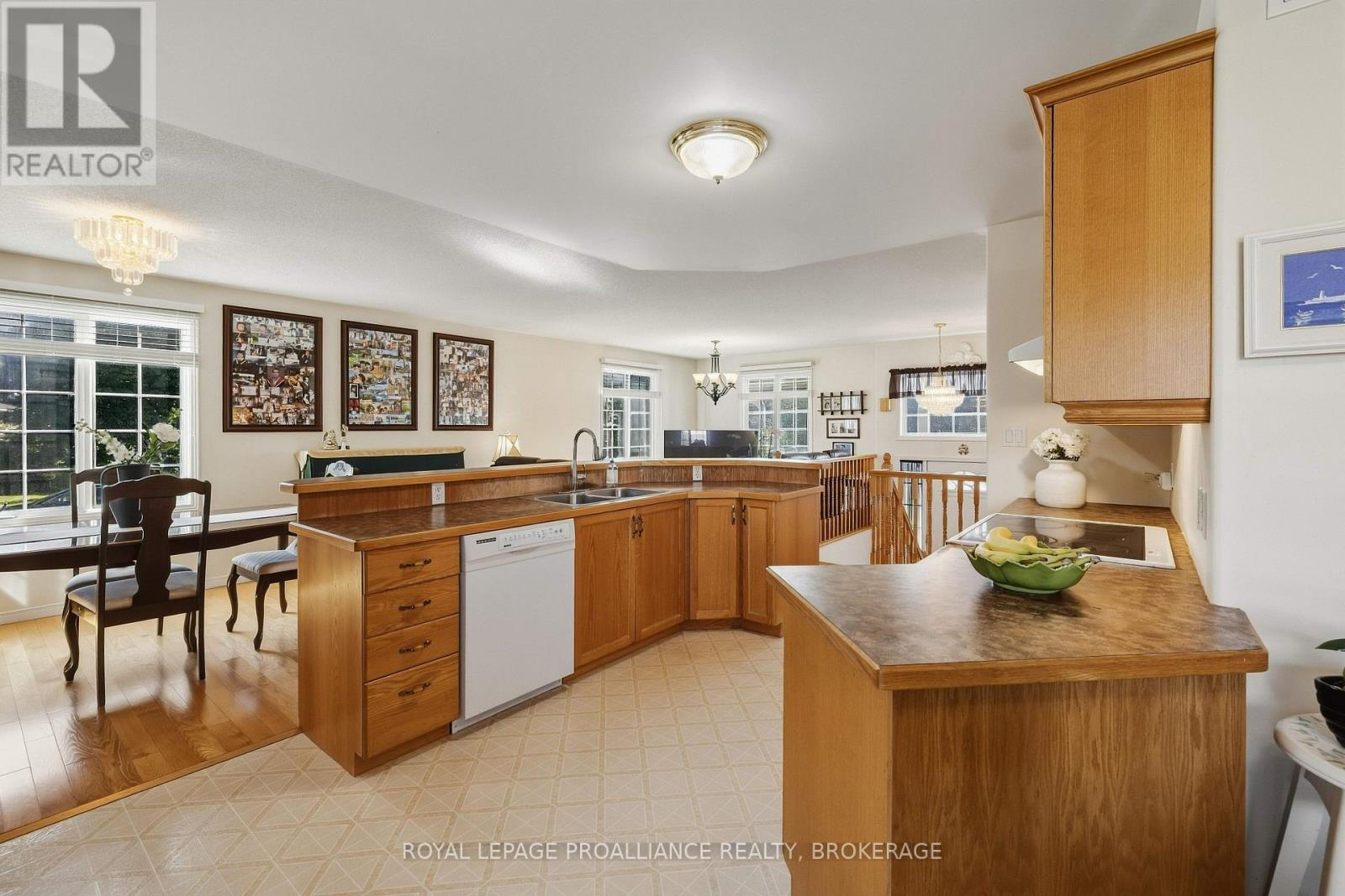 662 MILLBROOK CRESCENT - Image 20