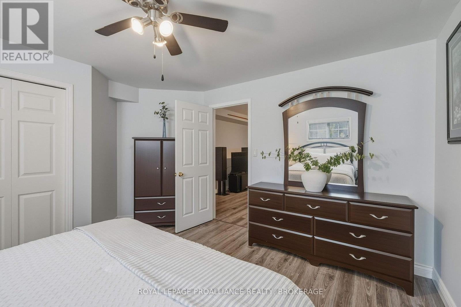 662 MILLBROOK CRESCENT - Image 33