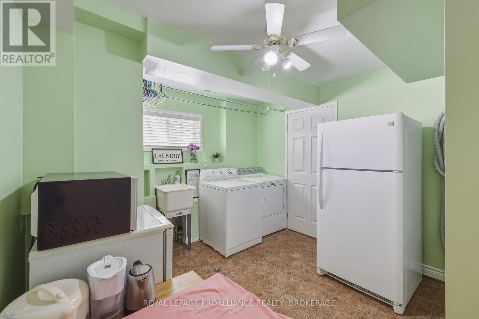 662 MILLBROOK CRESCENT - Image 36
