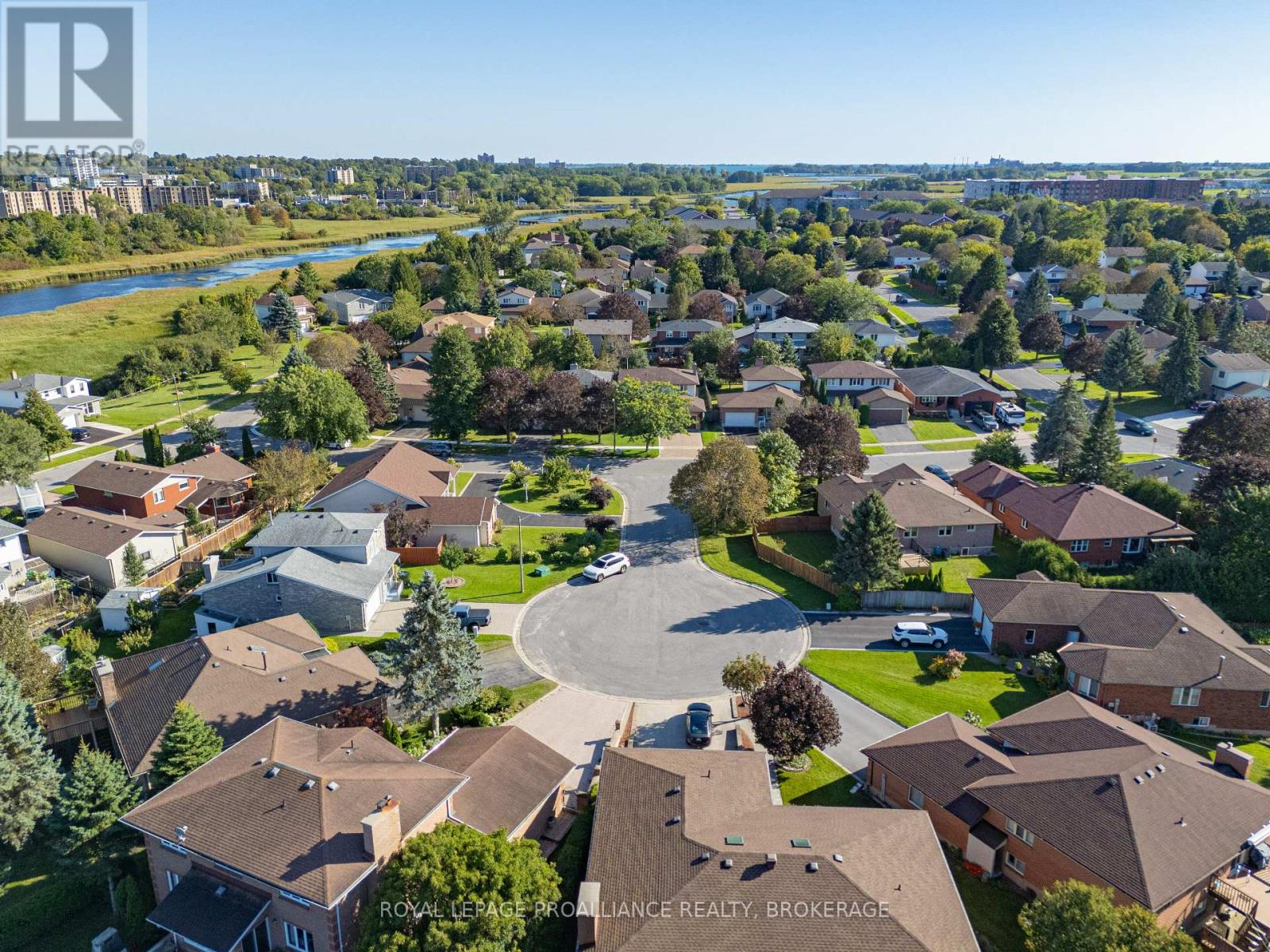 662 MILLBROOK CRESCENT - Image 42