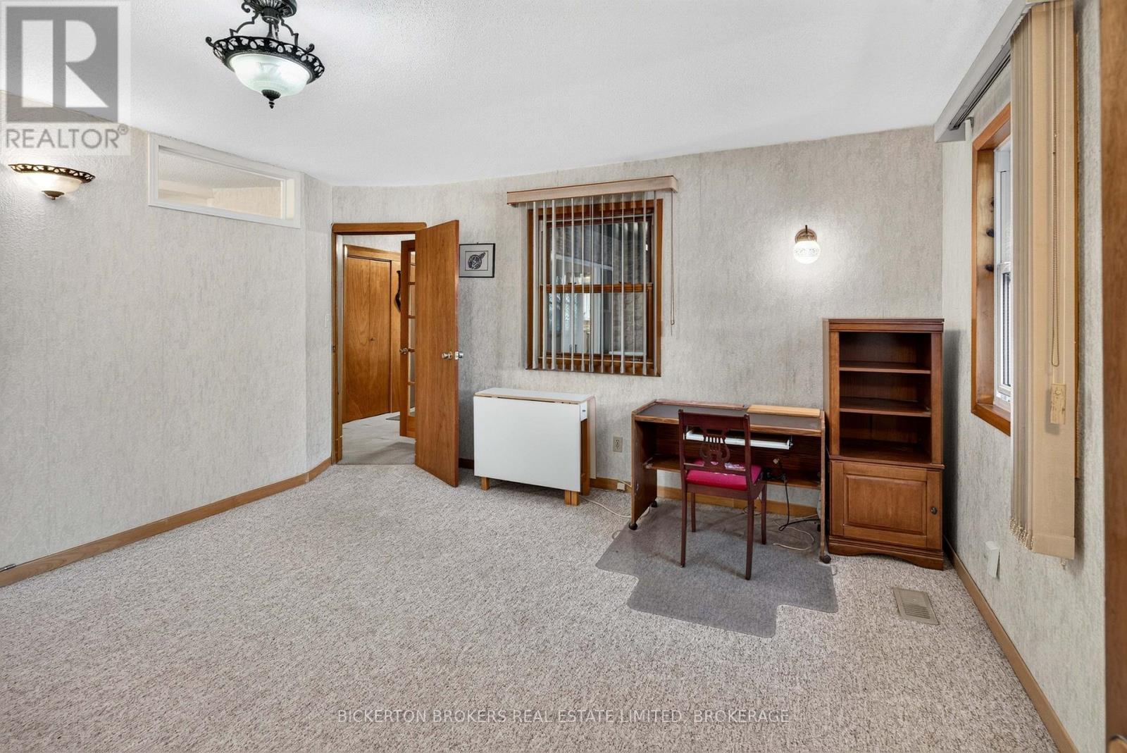 41 FERGUSON LANE - Image 33
