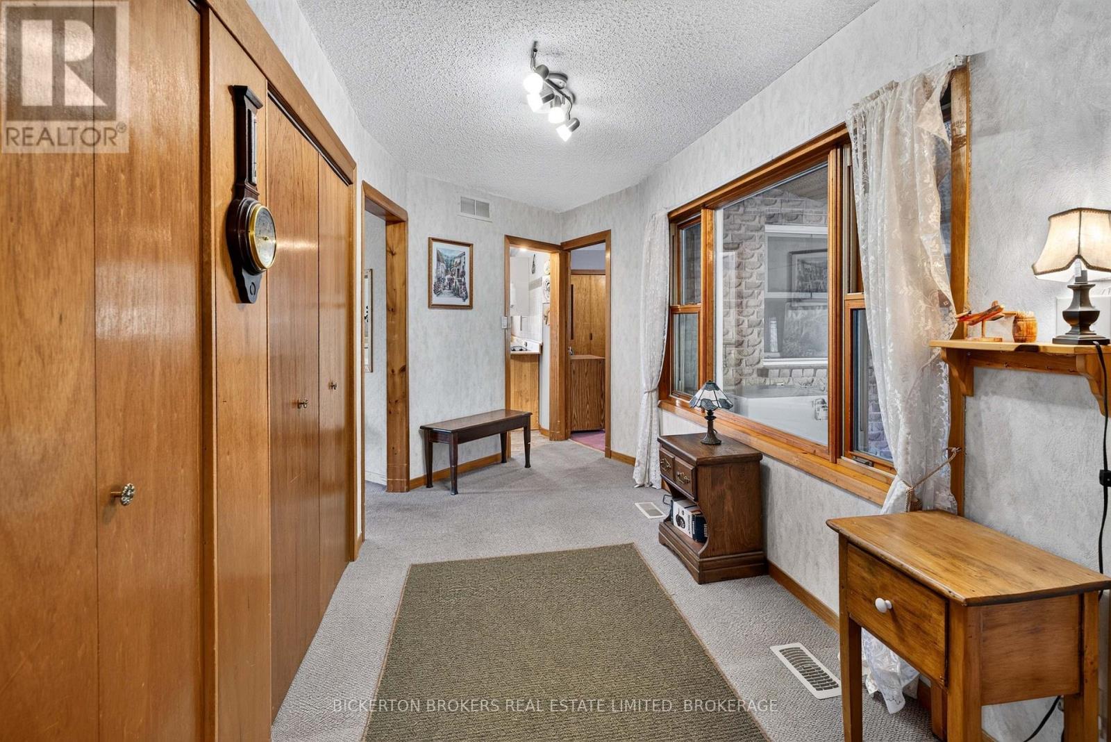 41 FERGUSON LANE - 38