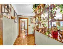 Foyer - 113 Sydenham Street, Brantford, ON N3R3Y7 Photo 8