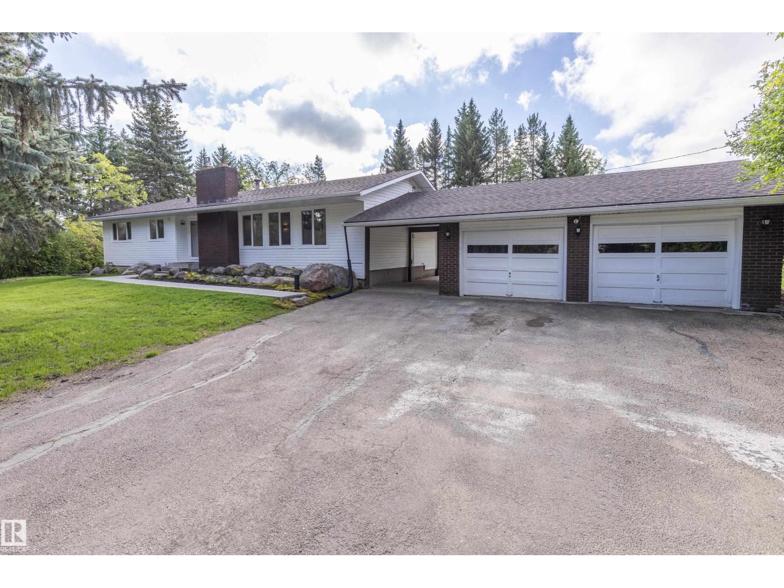 21557 Wye RD, Rural Strathcona County, Alberta, T8E2J2, Rural Strathcona County, Alberta — photo 2 of 5