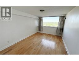 20 Speers Road Unit# 1004, Oakville, ON L6K3R5 Photo 16
