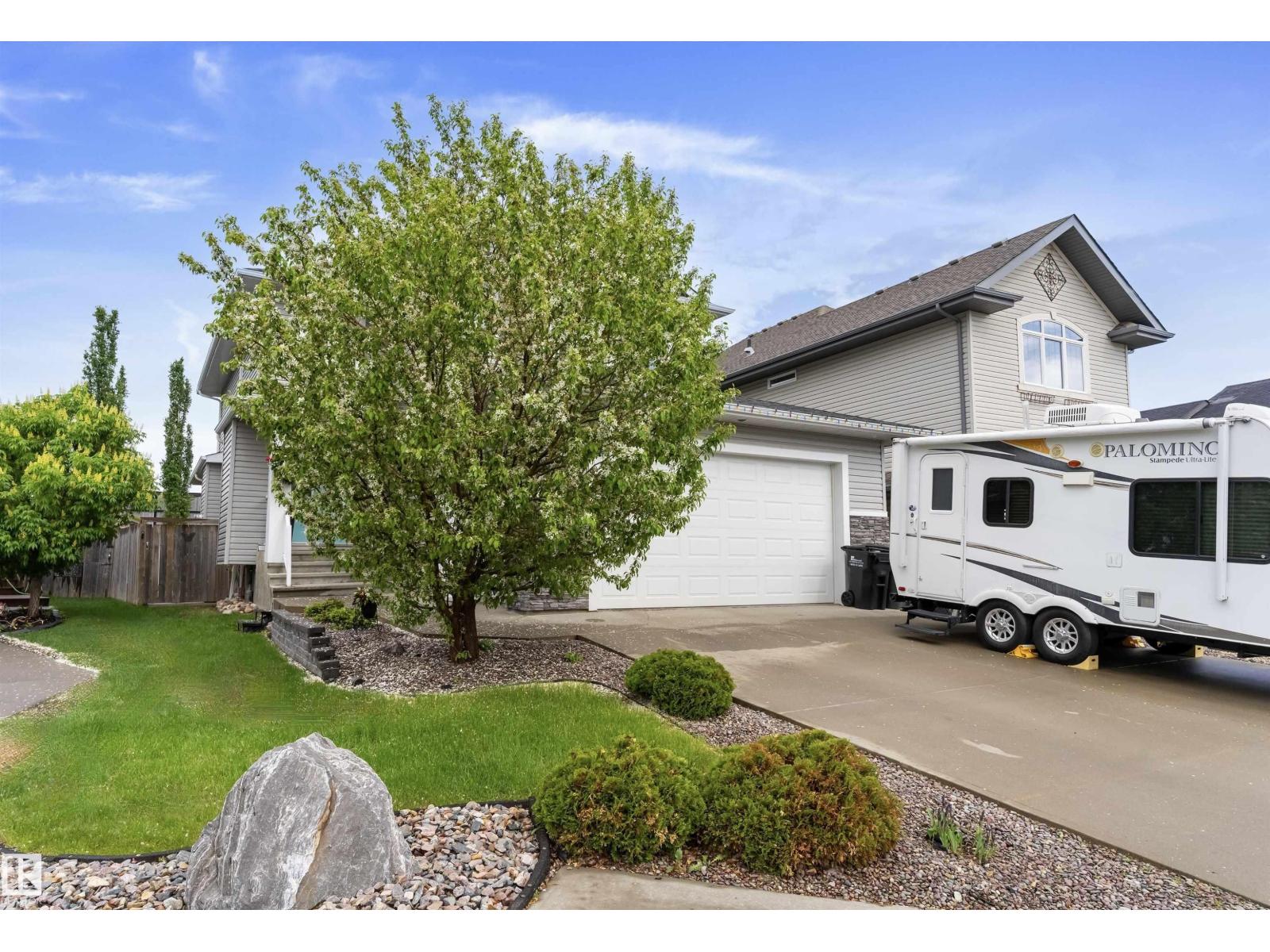 484 FOXTAIL CO, Sherwood Park, Alberta, T8A3K2, Sherwood Park, Alberta — photo 3 of 5