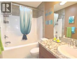 8 Sunset Square - photo 28