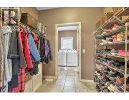 8 Sunset Square - photo 20
