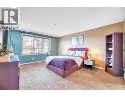 8 Sunset Square - photo 23