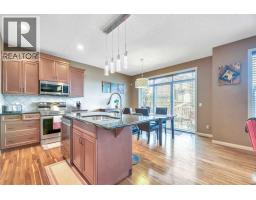 8 Sunset Square - photo 17