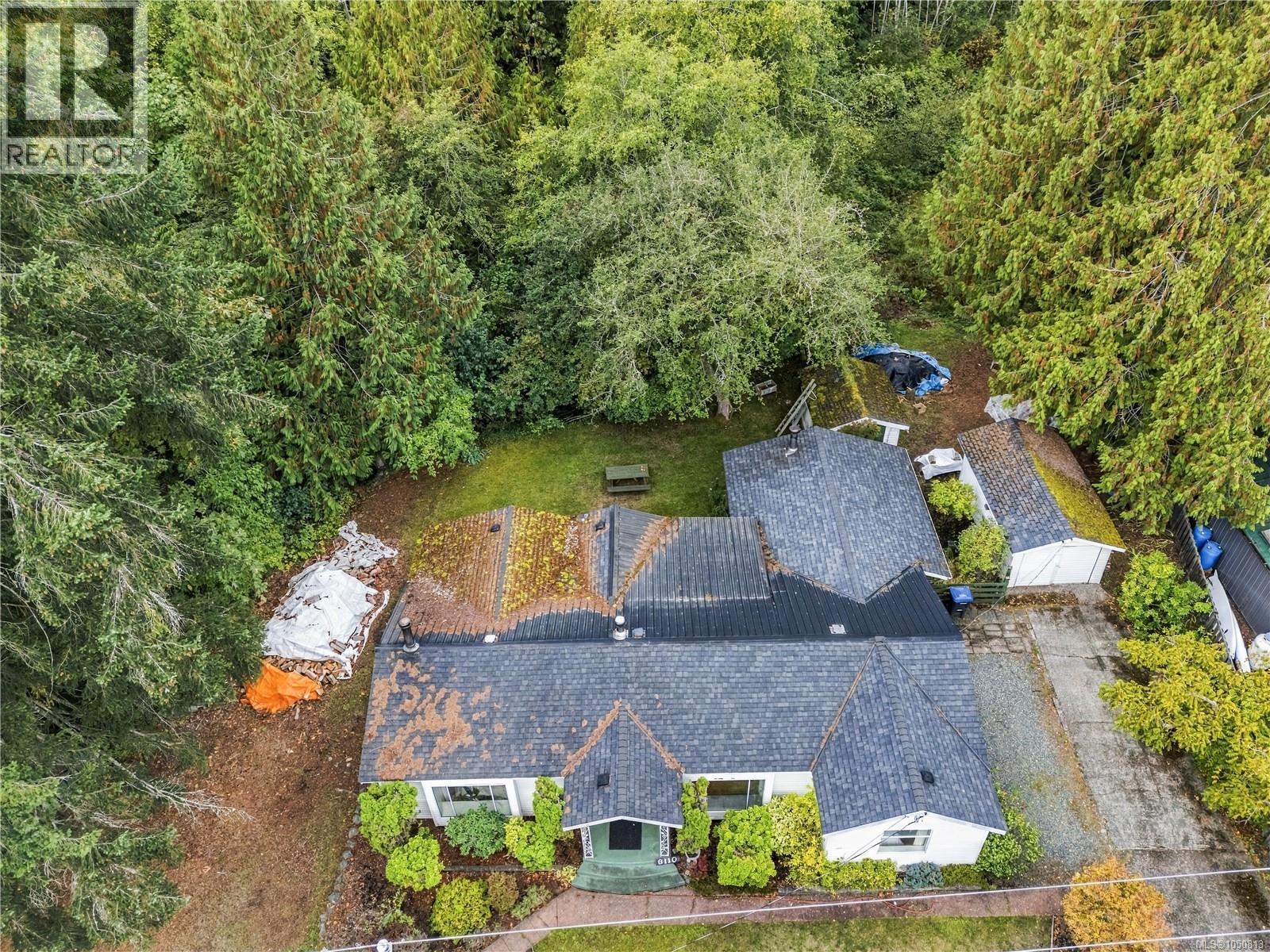 6110 Island Hwy W - Image 39