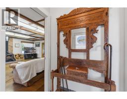 6110 Island Hwy W, Qualicum Beach, BC V9K2E2 Photo 17