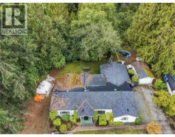 6110 Island Hwy W, Qualicum Beach, BC V9K2E2 Photo 39