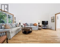 Living room - 1050 Apolydore Avenue, Ottawa, ON K1H8A9 Photo 7