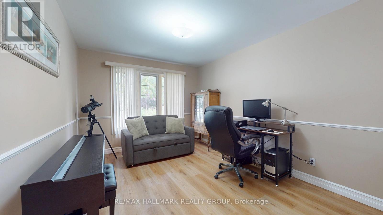 1089 Bridlewood Drive, Brockville, Ontario, K6V7G2, Brockville, Ontario — photo 4 of 5