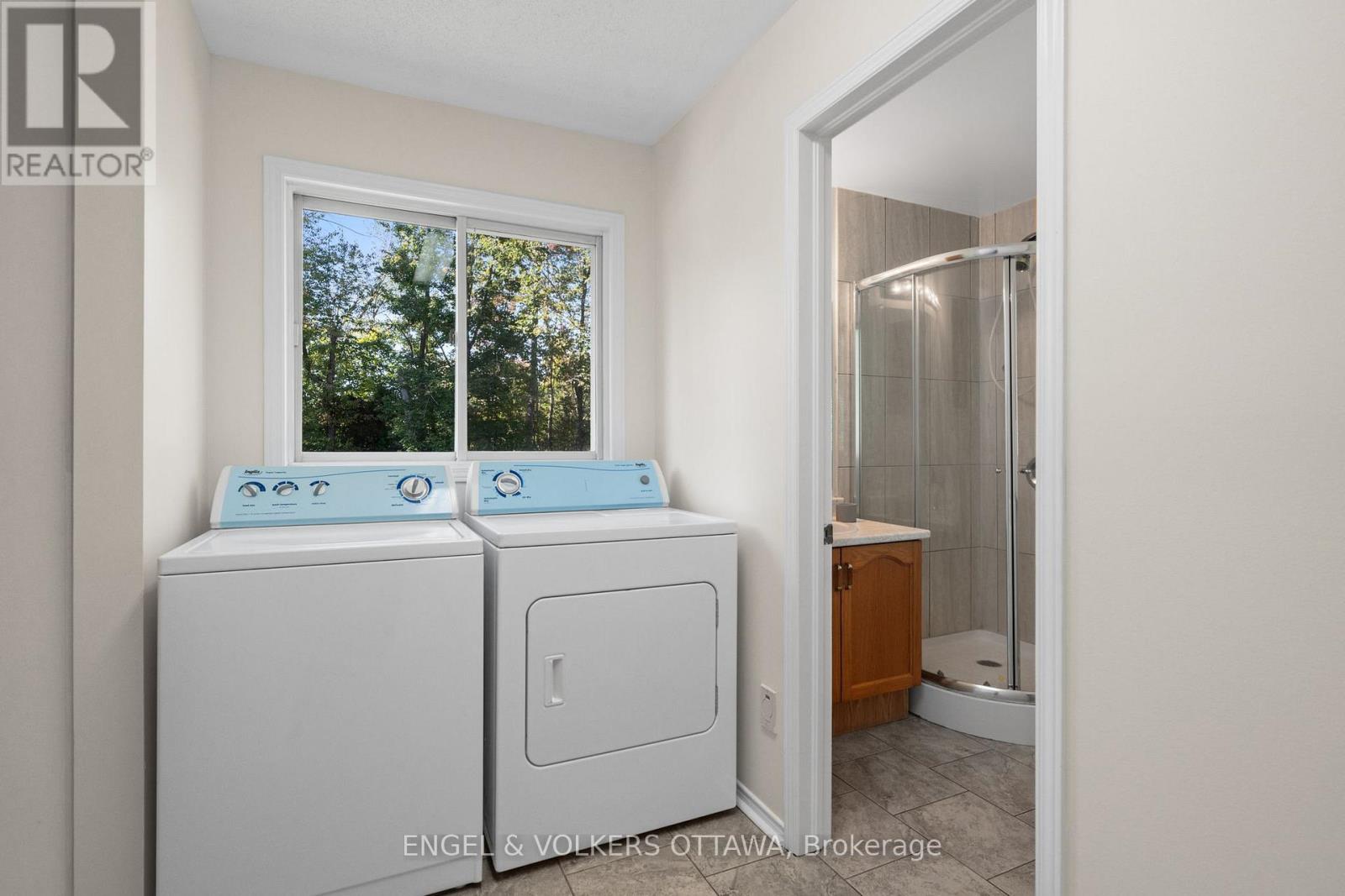 8 BLACK WALNUT ROAD - Image 31