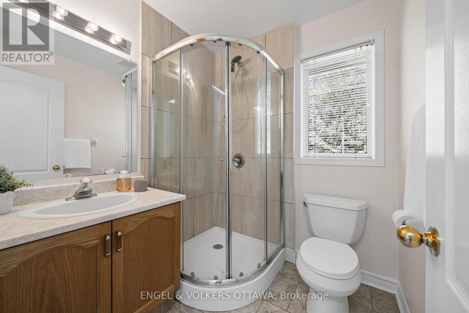 8 BLACK WALNUT ROAD - Image 32