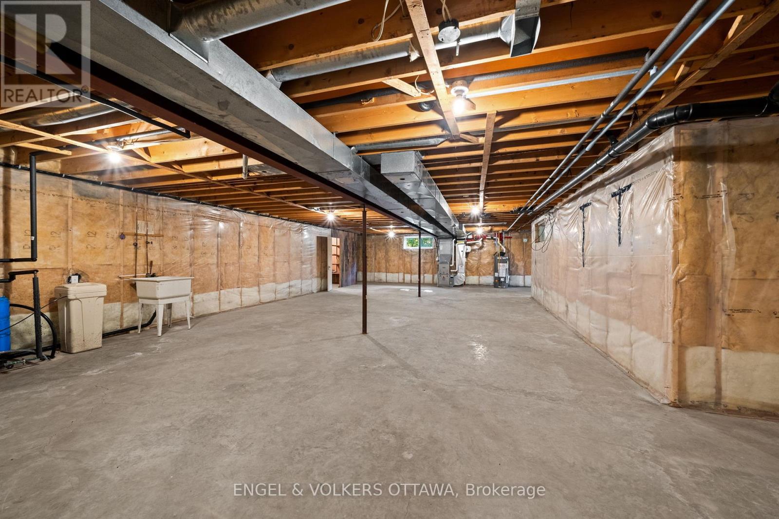 8 BLACK WALNUT ROAD - Image 33