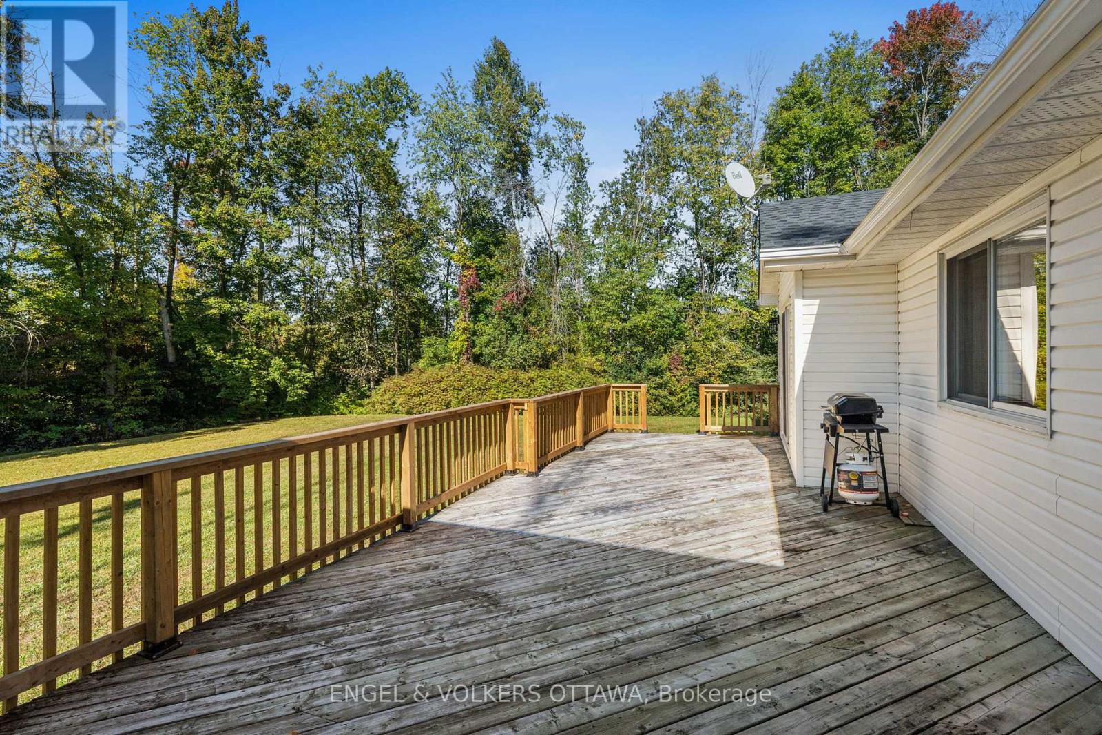 8 BLACK WALNUT ROAD - Image 38