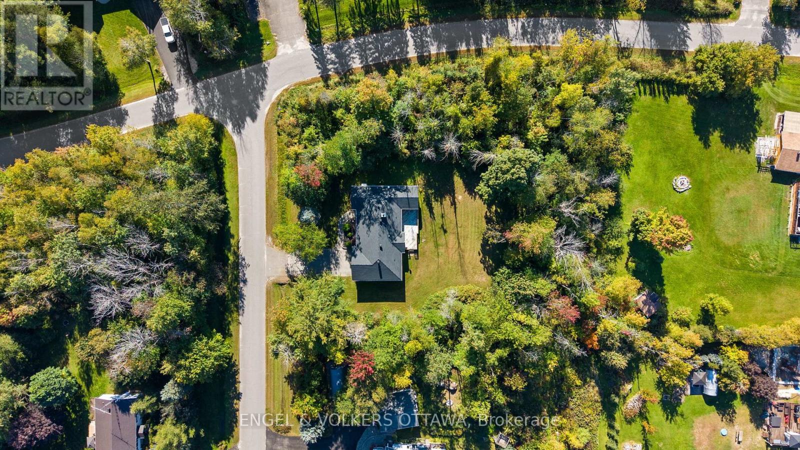 8 BLACK WALNUT ROAD - Image 41