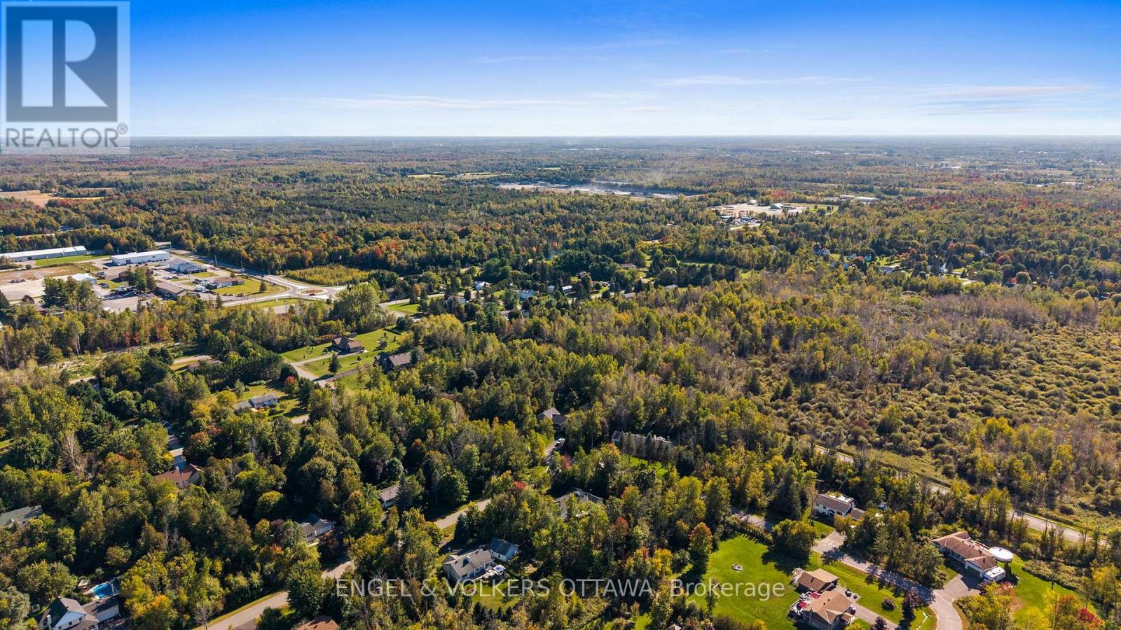 8 BLACK WALNUT ROAD - 44
