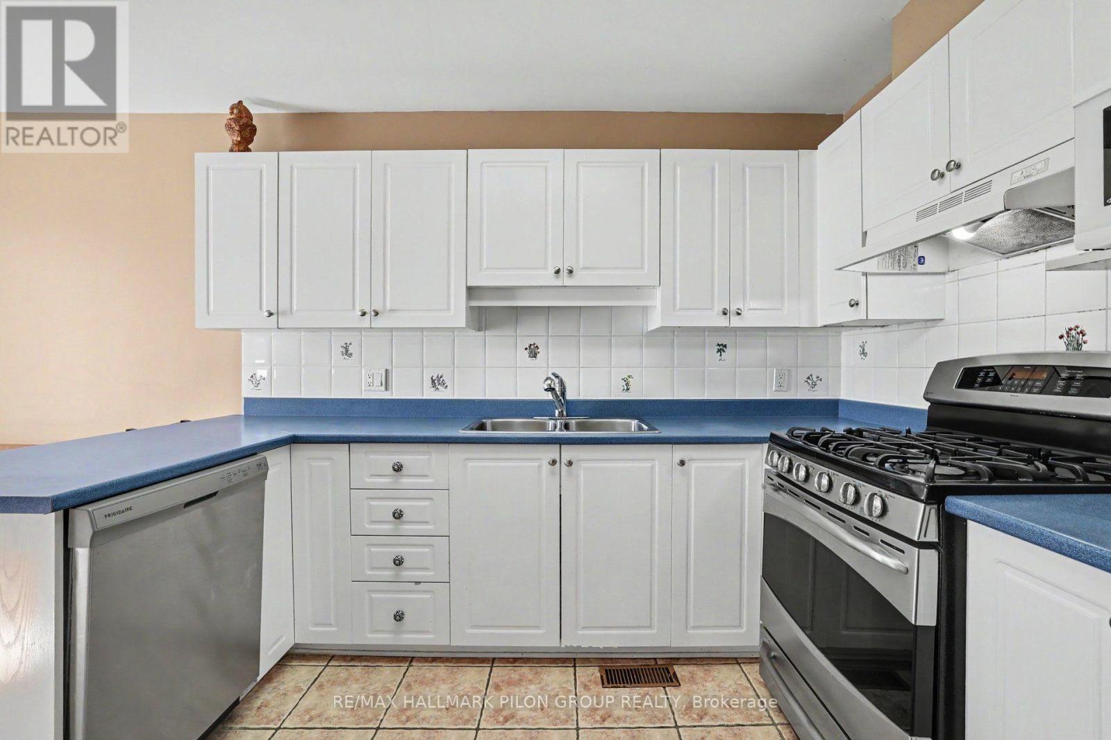 958 MARKWICK CRESCENT - Image 6