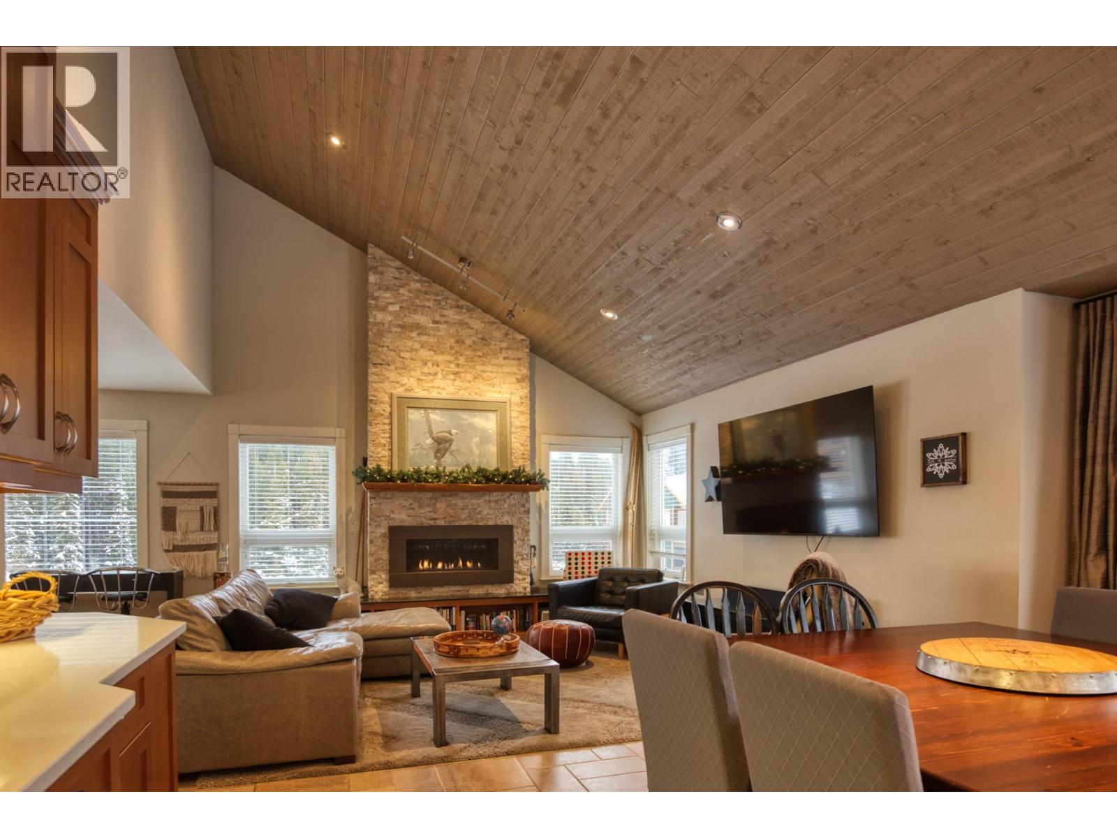 152 CLEARVIEW Crescent - 11