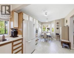 Kitchen - 1765 Leckie Road Unit# 201, Kelowna, BC V1X6X5 Photo 11