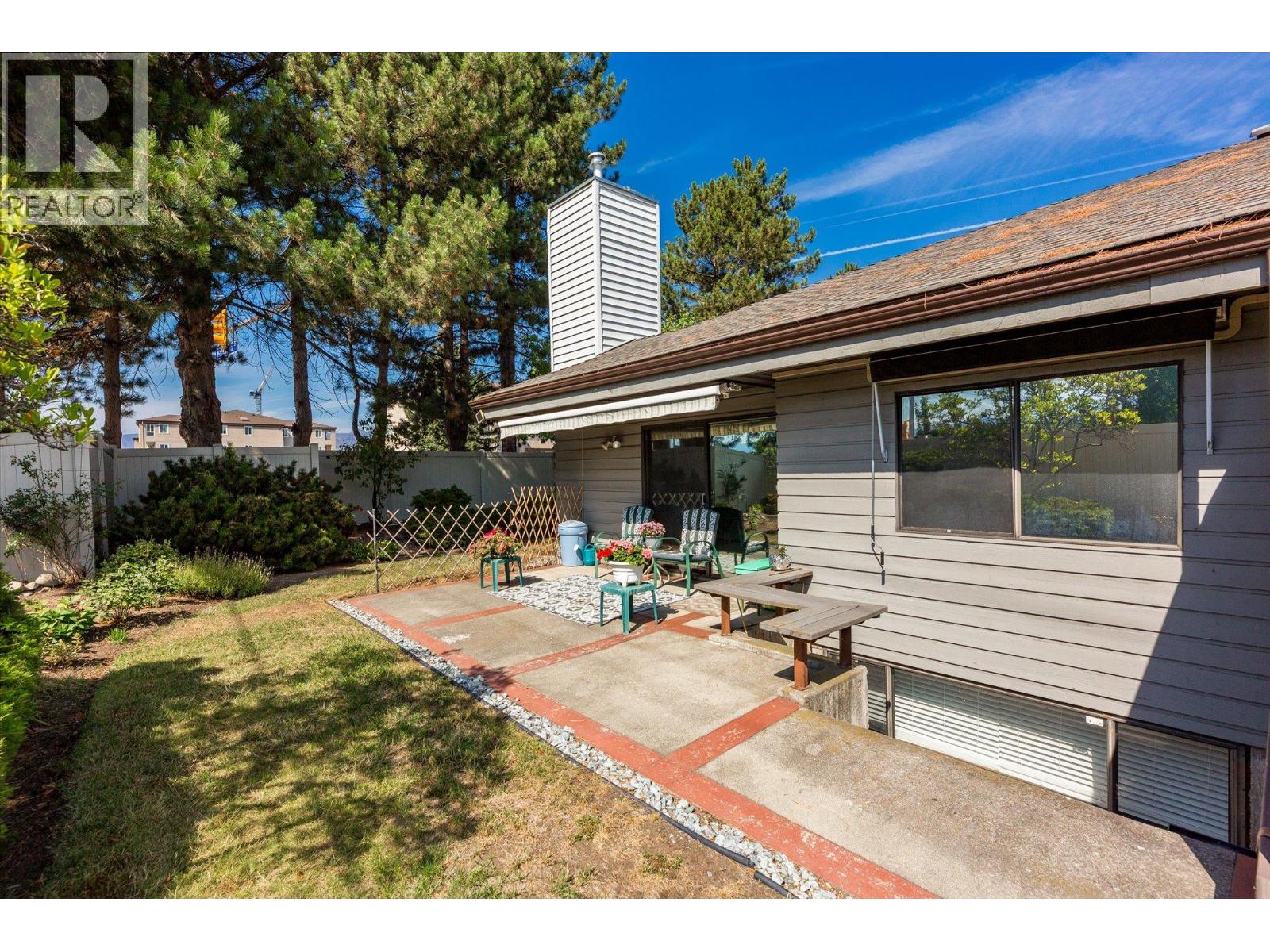 #201 1765 Leckie Road - 35