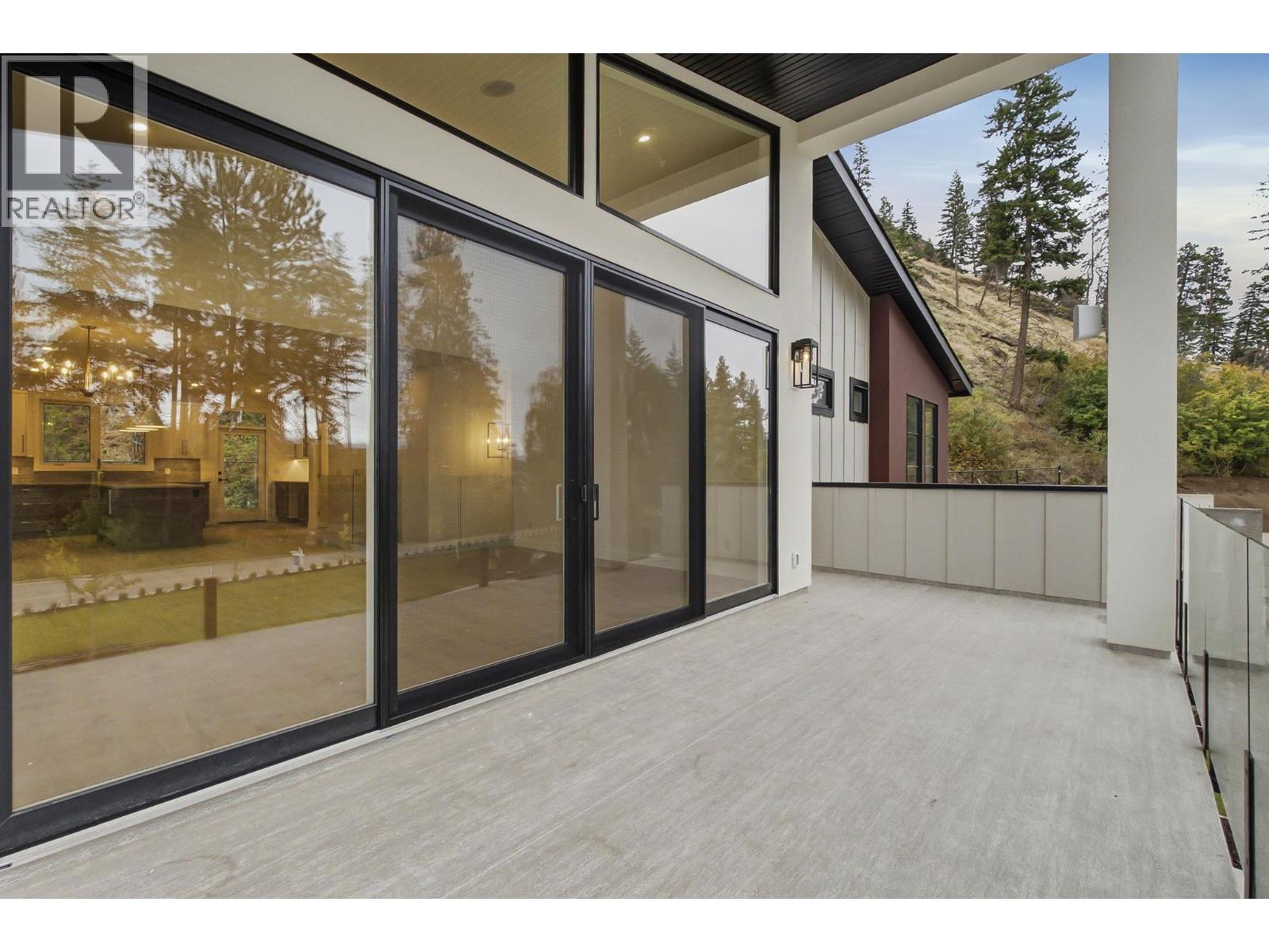 487 Clifton Road N - Image 30