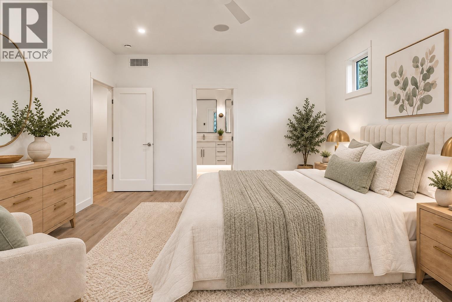 487 Clifton Road N - 37