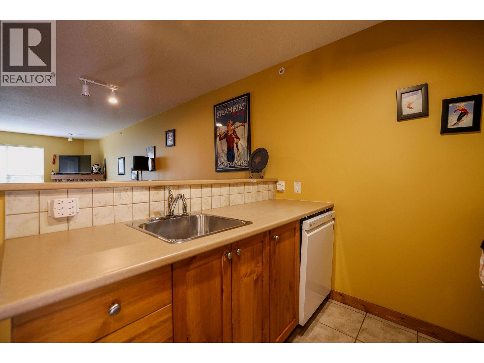 9812 Silver Star Road Unit# 305, Vernon