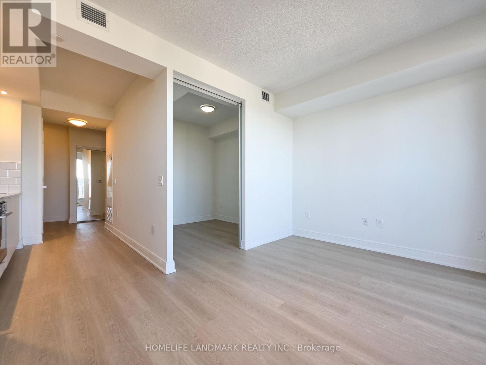 #2507 89 MCGILL STREET - 12
