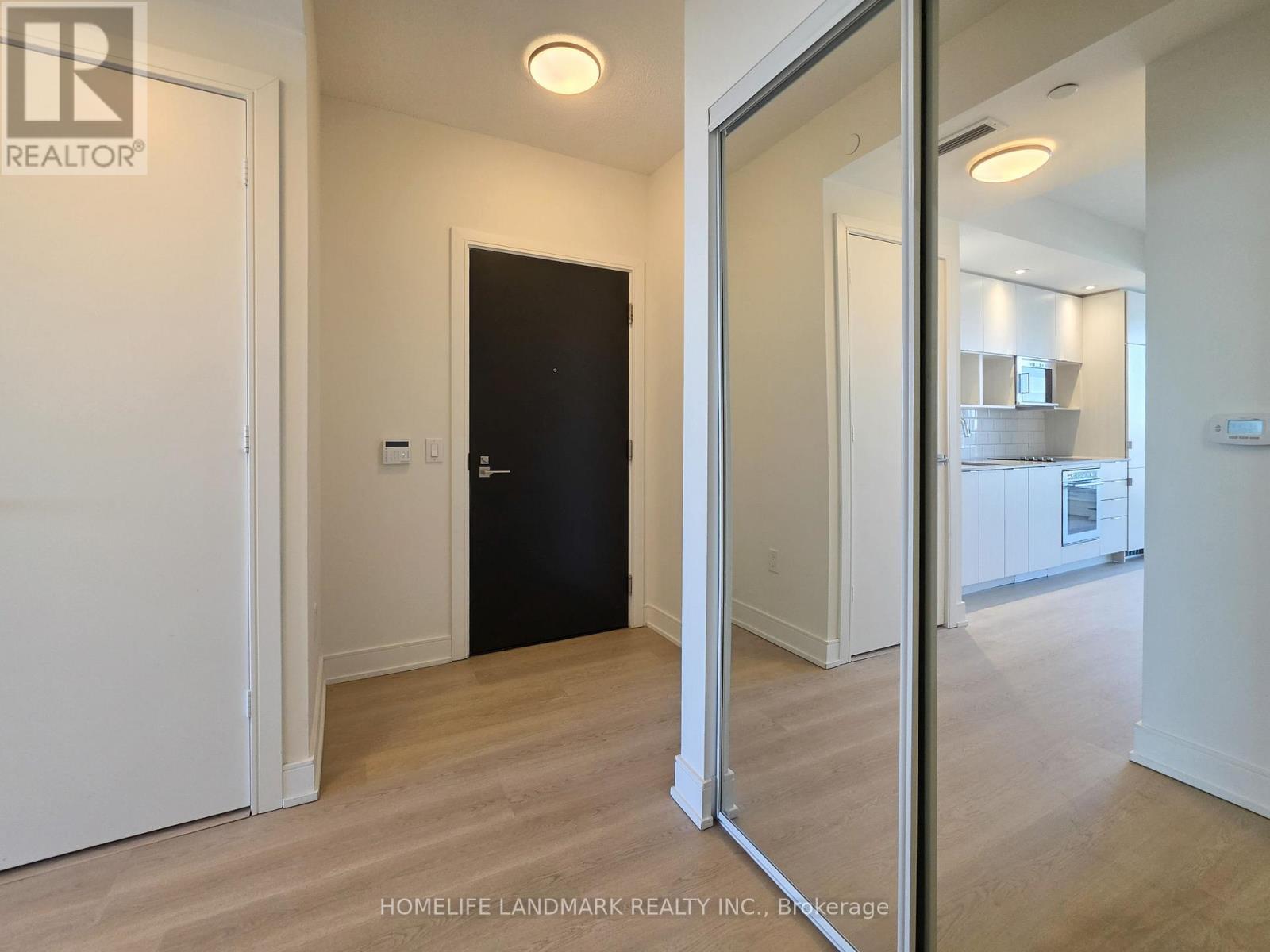 #2507 89 MCGILL STREET - 22