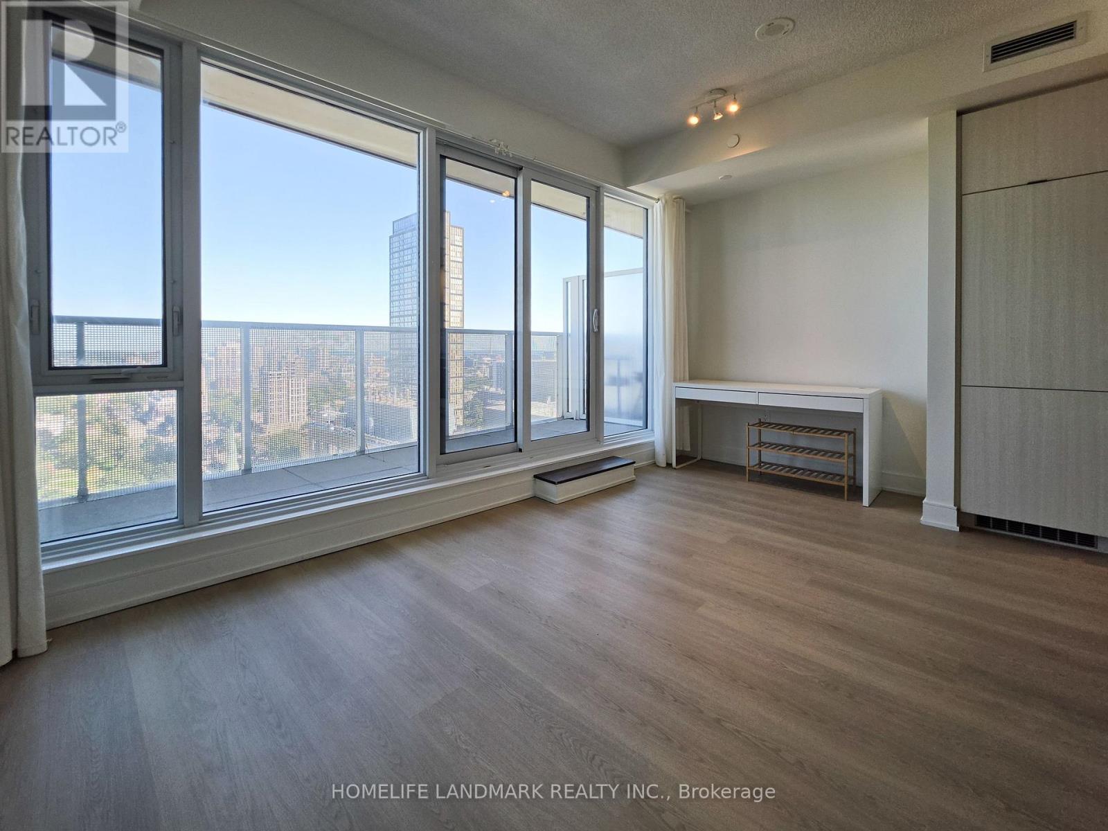 #2507 89 MCGILL STREET - 7