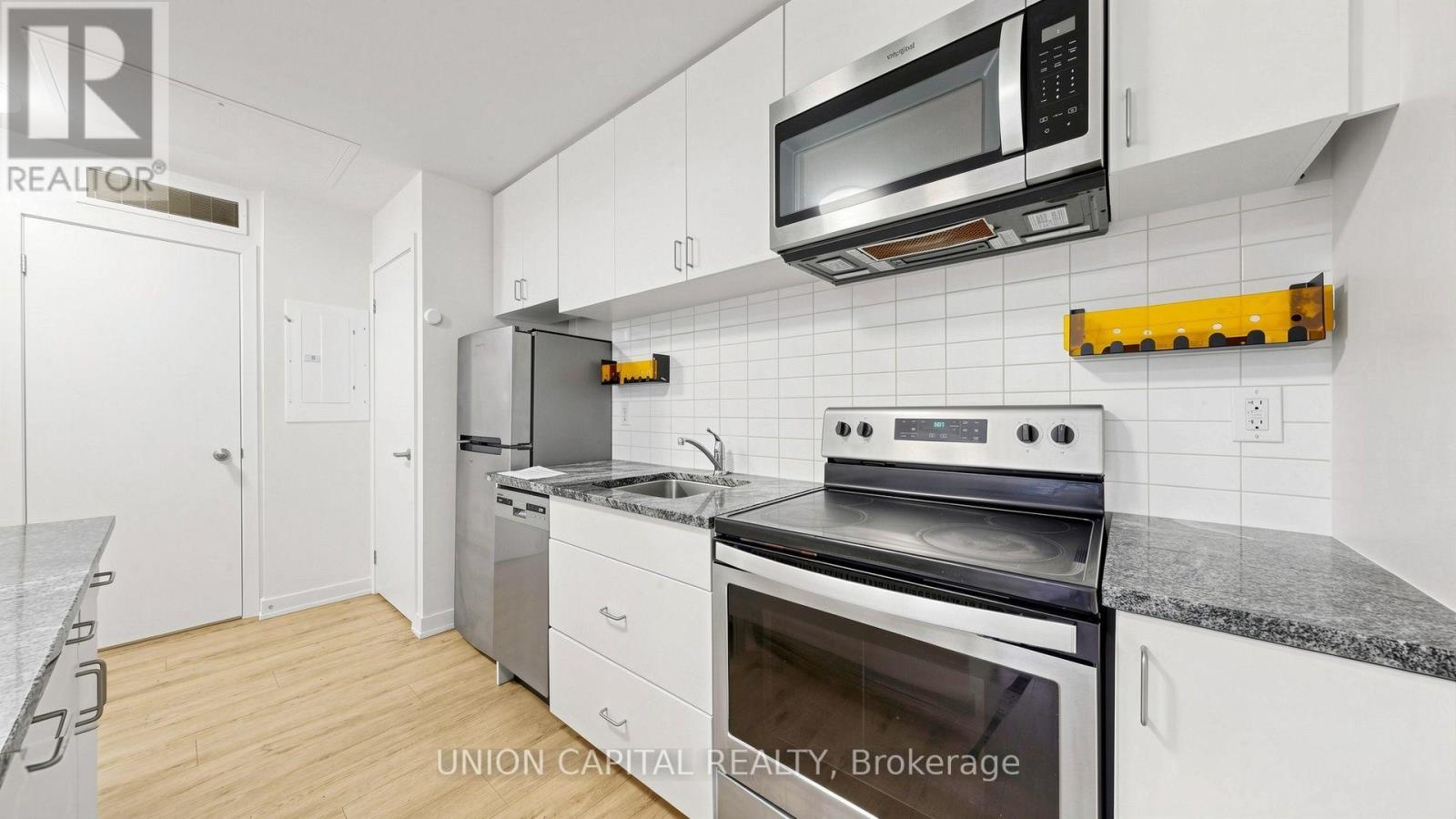 #42 1740 SIMCOE STREET N - 3