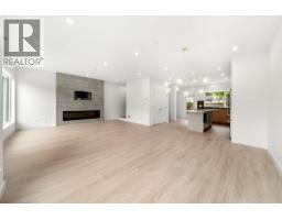 44 3597 Malsum Drive, North Vancouver, BC V7G0B2 Photo 11