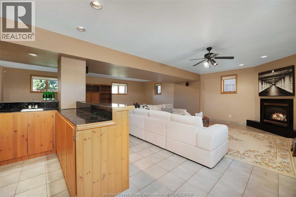 12354 FUNARO CRESCENT - 35