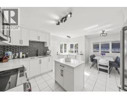 2510 Camrose Drive, Burnaby, BC V5A2Y5 Photo 15