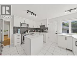 2510 Camrose Drive, Burnaby, BC V5A2Y5 Photo 17