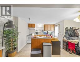 2510 Camrose Drive, Burnaby, BC V5A2Y5 Photo 28