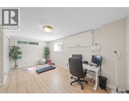 2510 Camrose Drive, Burnaby, BC V5A2Y5 Photo 35