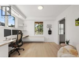 Family room - 505 Burlington Avenue, Burlington, ON L7S1R7 Photo 16